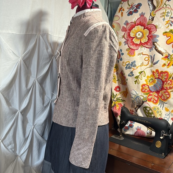 Acorn Tan Blazer Fitted Cropped Jacket - Picture 4 of 7